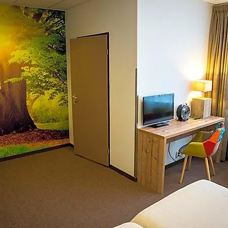 Forest Hotel 3*