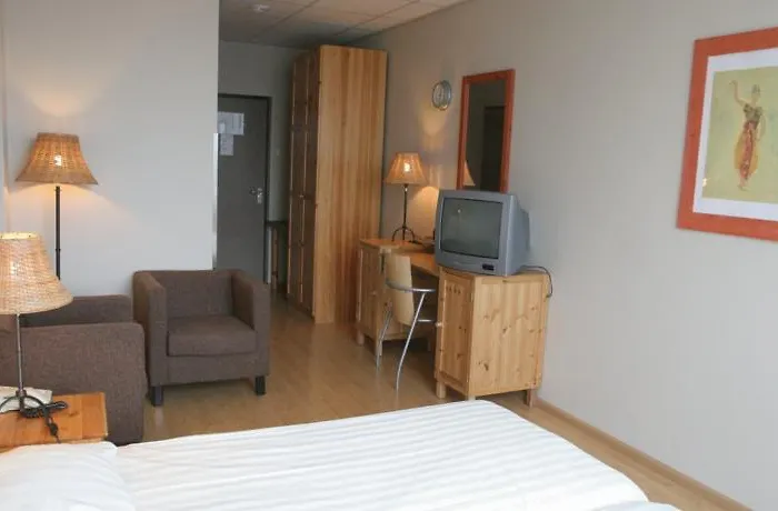 Forest Ден-Хелдер