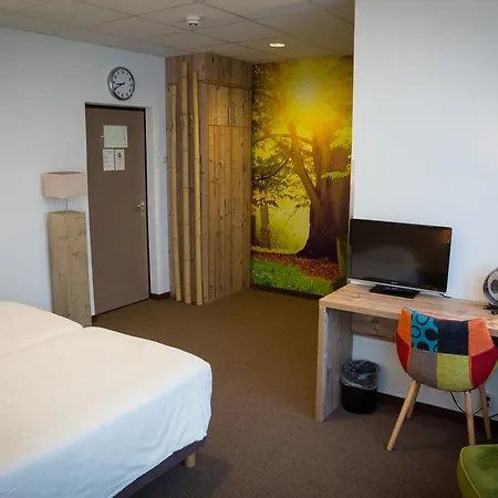 Forest Hotel 3*